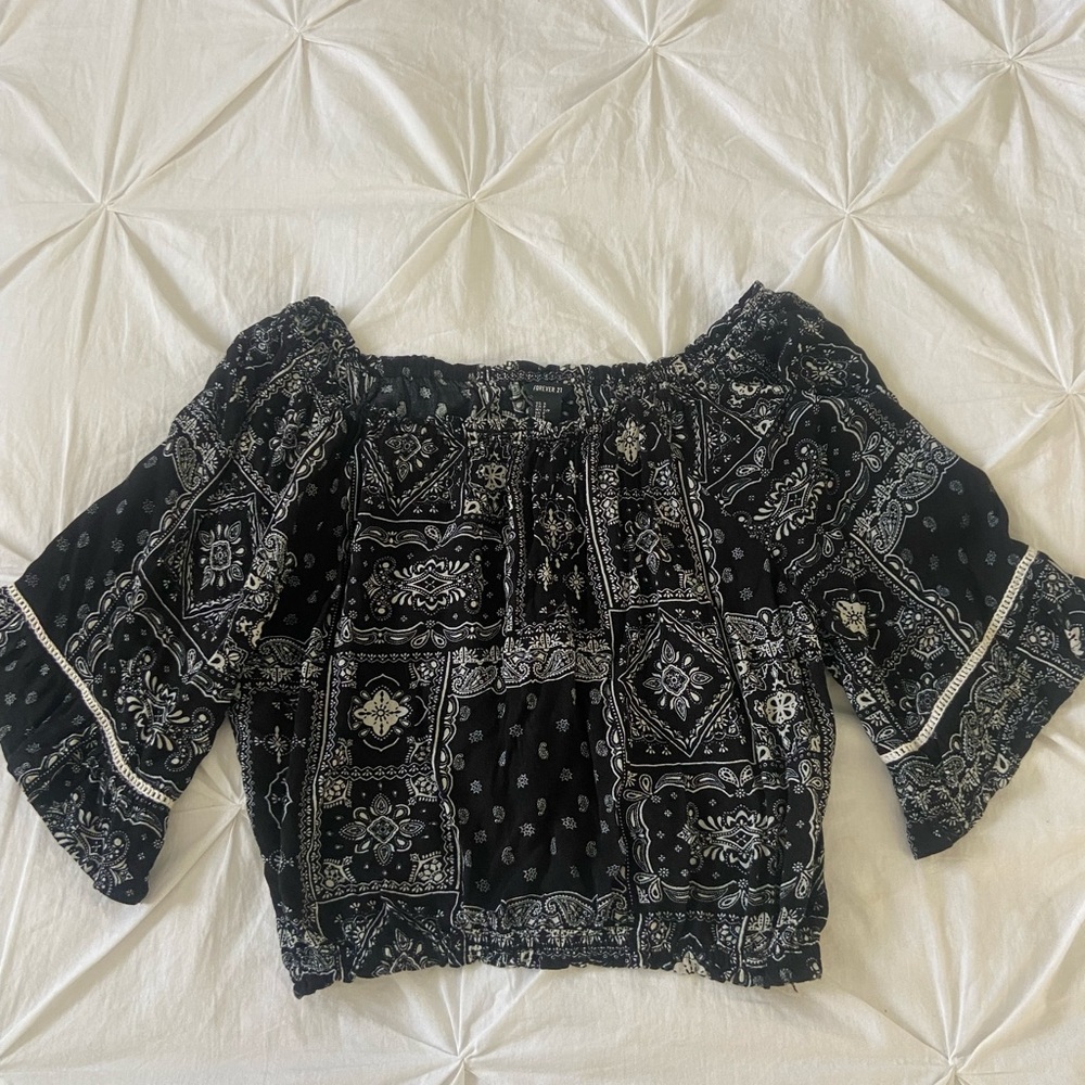 Forever 21 patterned top